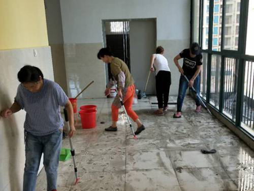 ���ı���